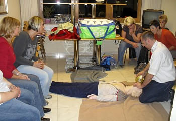 Reanimiationstraining-2012.JPG